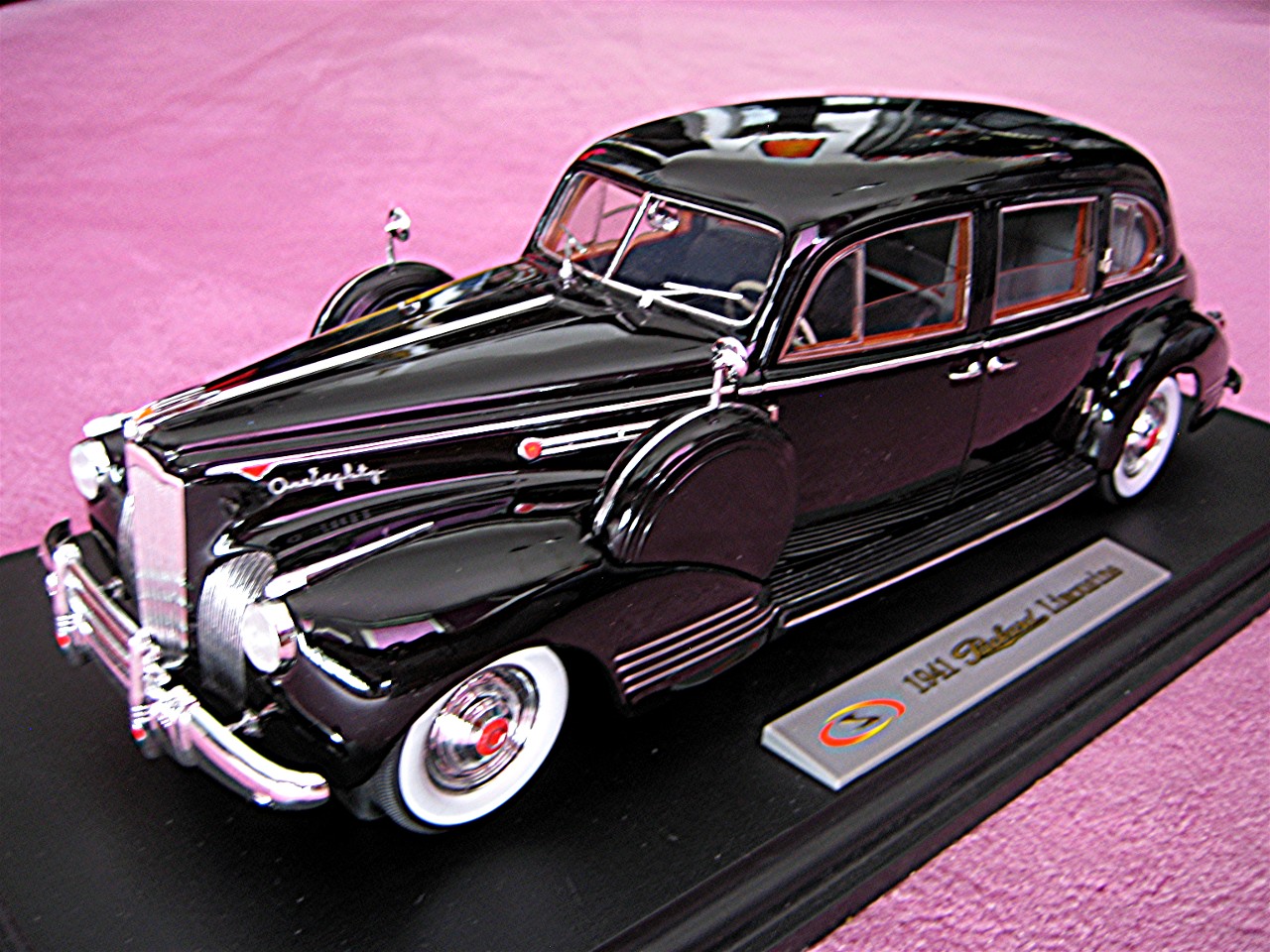 1:18 Packard Limousine schwarz 1941