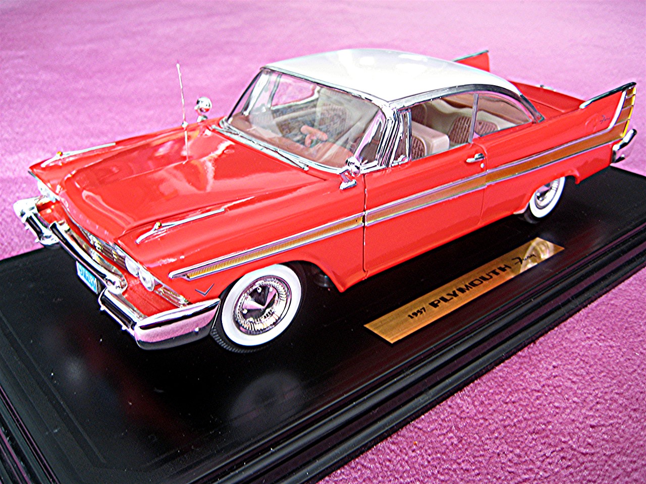 1:18 Plymouth Fury rot 1957